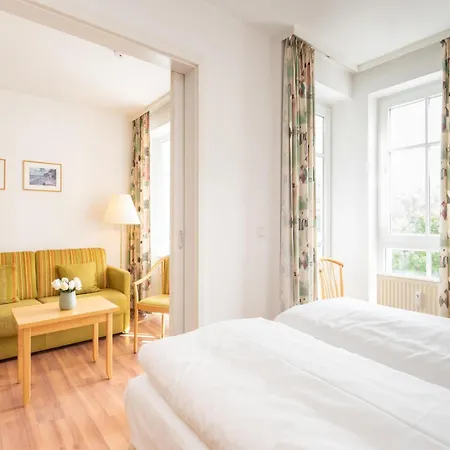 Apartment Lichtdurchflutete Mit Balkon In Suedostlage In Sellin (Rugen)